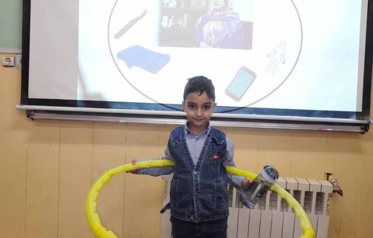 اتیکت حریم شخصی بازی و نقاشی دانش آموزان پایه اول 2