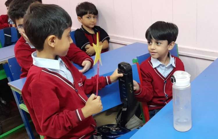 اتیکت درس کلمات جادویی 4