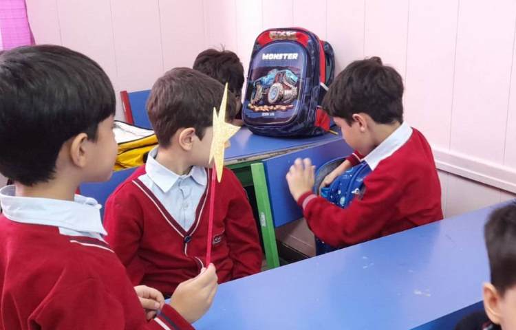 اتیکت درس کلمات جادویی