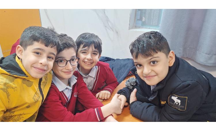 اتیکت دست دادن 1