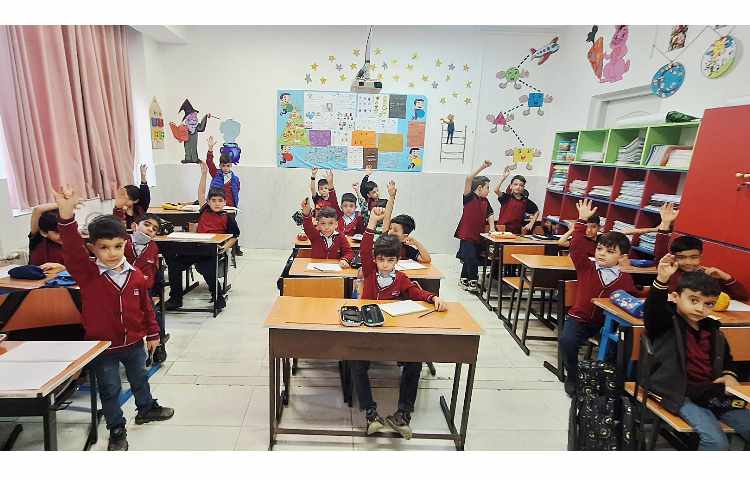 اتیکت - شنایی با کلمات( ببخشید )(معذرت میخوام )(عذرخواهی میکنم ) 2