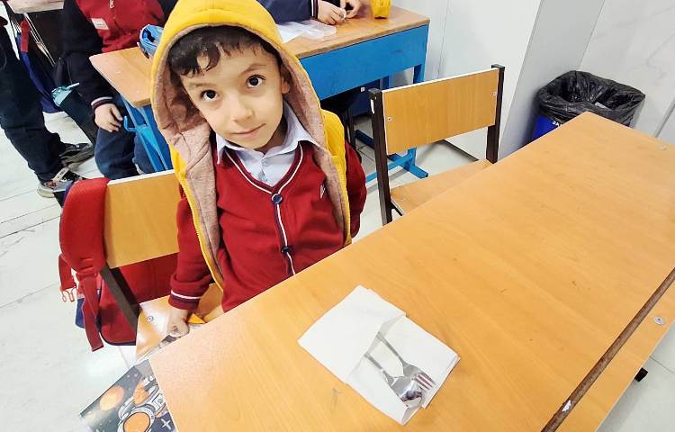 اتیکت غذاخوری 1