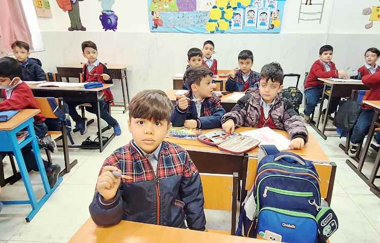 اتیکت غذاخوری 2