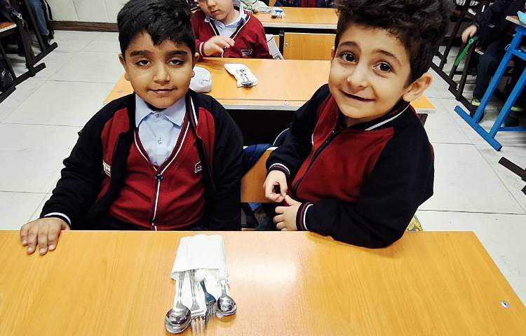 اتیکت غذاخوری 3