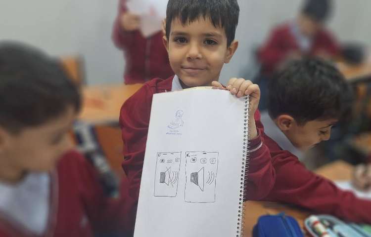 اتیکت مکالمه و آشنایی با اندازه ی صدا 4