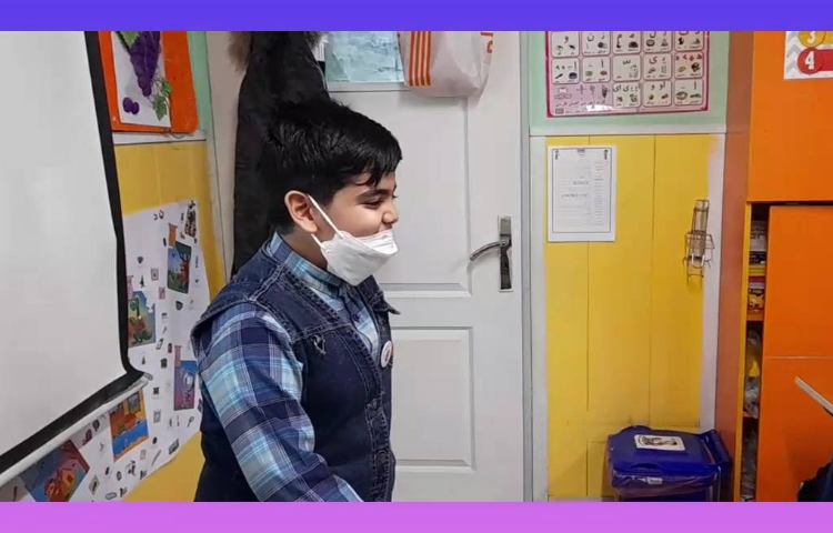 :اتیکت مکالمه و شعرخوانی با صداهای مختلف توسط دانش اموزان 1