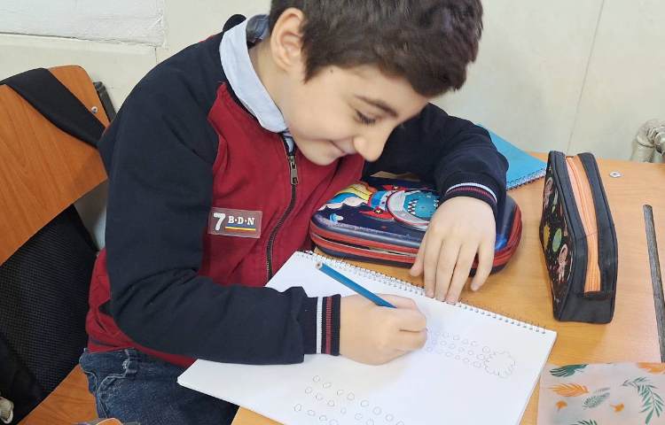 اتیکت - نقاشی- به دلخواه ،زمستان یا برف ، در مورد اتیکت 1