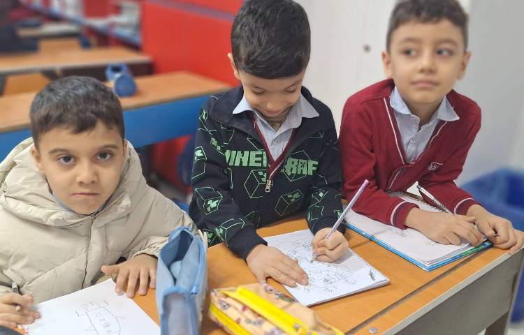 اتیکت - نقاشی- به دلخواه ،زمستان یا برف ، در مورد اتیکت 2