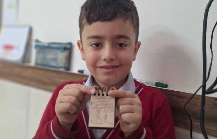 اتیکت - نقاشی- به دلخواه ،زمستان یا برف ، در مورد اتیکت