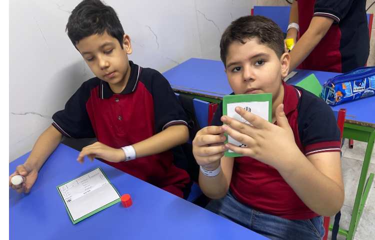 اجتماعی،دست ورزی ساخت شناسنامه و‌دستبند نوزادی 3