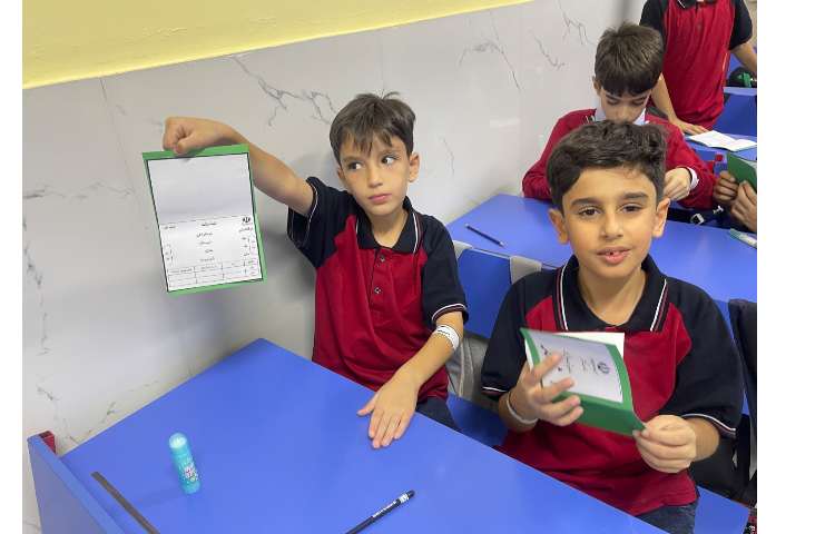 اجتماعی،دست ورزی ساخت شناسنامه و‌دستبند نوزادی 4