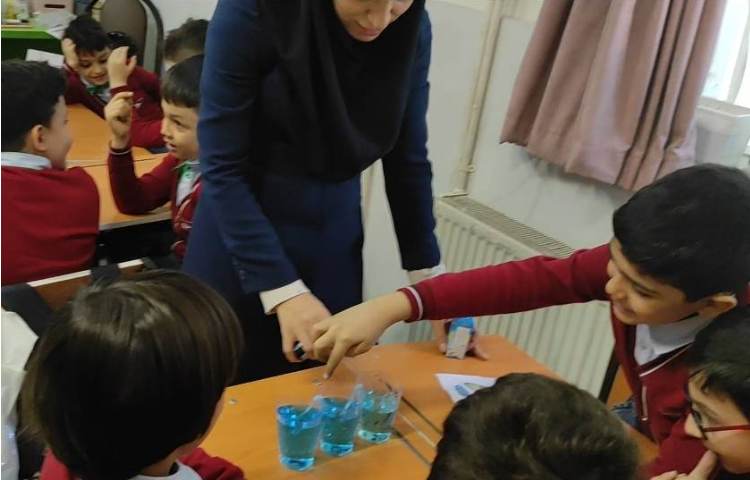 اجرای آزمایش اسرار آب 7