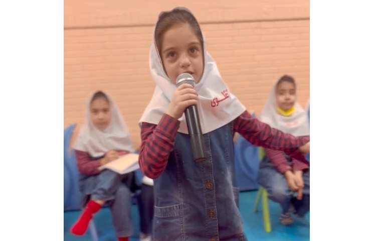 اجرای تئاتر زبان انگلیسی دانش آموزان خلاق پایه دوم دبستان دخترانه پرتوعلوی