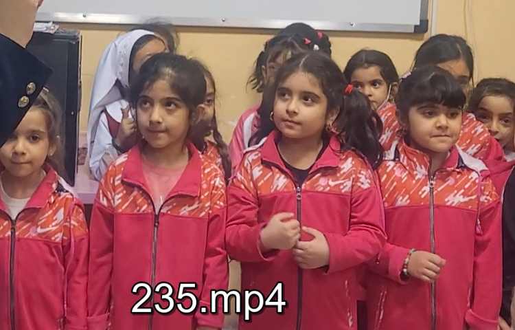اجرای سرود زبان نوآموزان عزیز کودکستانی پرتوعلوی شیراز. 1