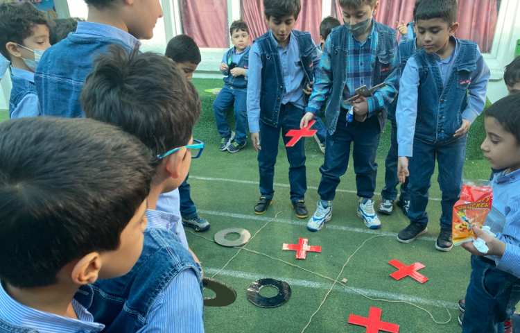 اجرای طرح غوطه وری توسط آموزگار زبان 1