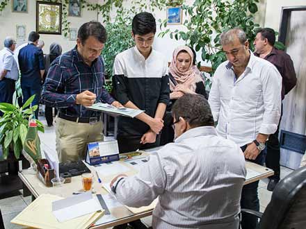 والدین اگر نتوانستند در مدرسه ثبت‌نام کنند، به آموزش و پرورش بروند،