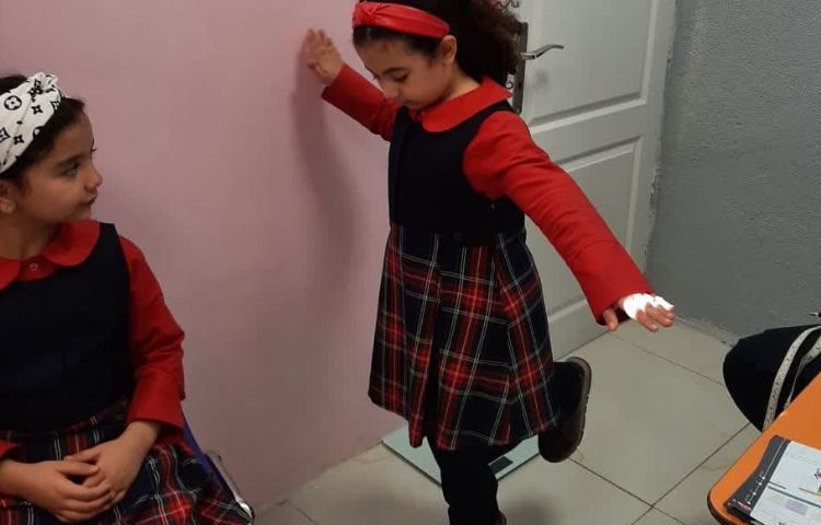 اجرای طرح پایش سلامت دبستان علوی 7