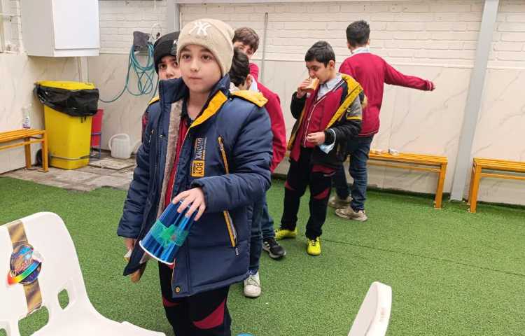 اجرای غوطه وری در زنگ تفریح توسط تیم زبان 3