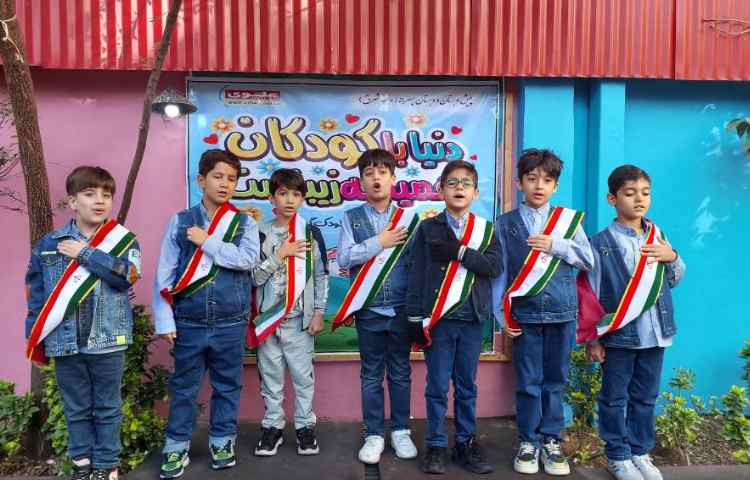 اجرای مراسم صبحگاه به زبان انگلیسی( قرآن ، سرود ملی، ورزش) 1