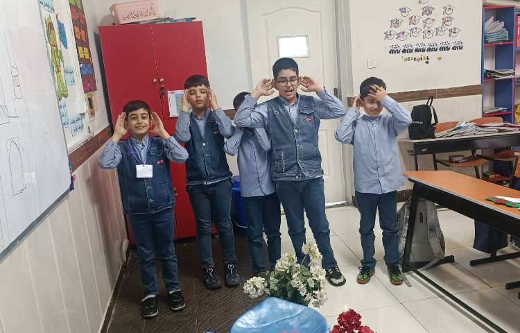 اجرای نمایش حوض فیروزه‌ای 3