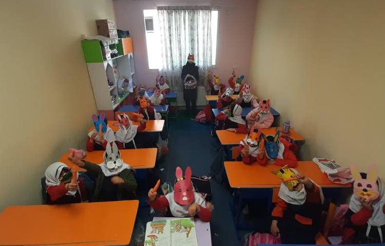 اجرای نمایش در مورد درس فارسی 3