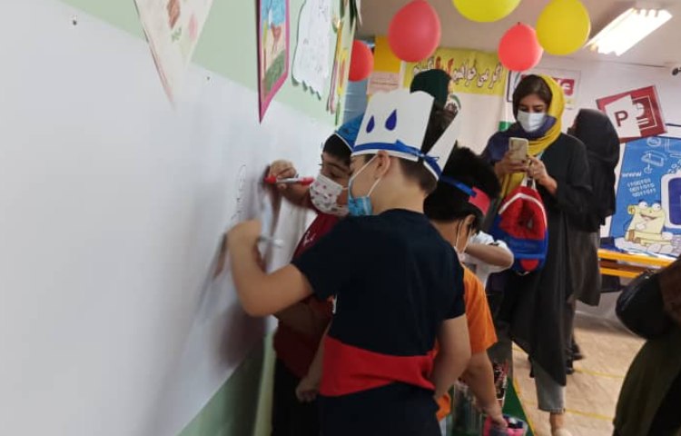 :اختتامیه پایگاه تابستانی(شادی،بازی،هیجان) پایه اول 17