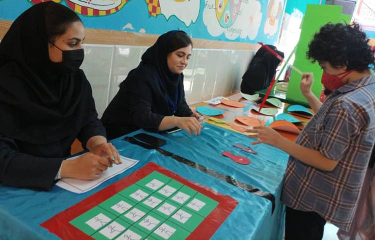 :اختتامیه پایگاه تابستانی(شادی،بازی،هیجان) پایه های دوم و سوم 30