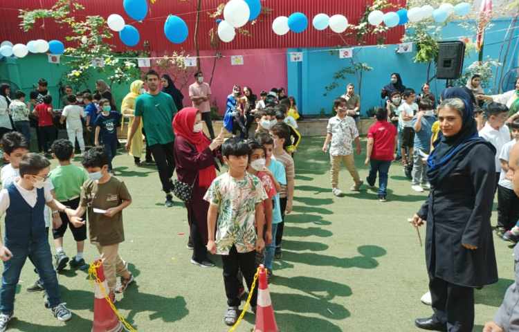 :اختتامیه پایگاه تابستانی(شادی،بازی،هیجان) پایه های دوم و سوم 32