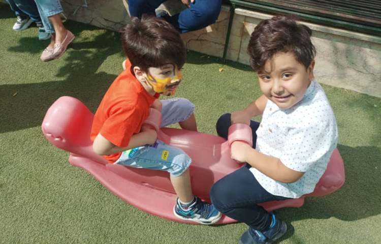 :اختتامیه پایگاه تابستانی(شادی،بازی،هیجان) پایه پیش دبستان 10