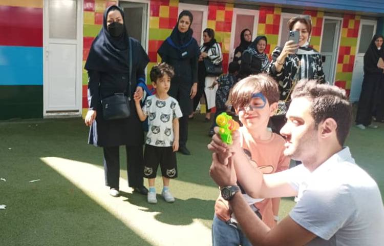 :اختتامیه پایگاه تابستانی(شادی،بازی،هیجان) پایه پیش دبستان 11