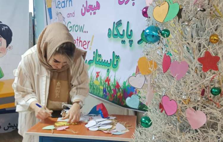 :اختتامیه پایگاه تابستانی(شادی،بازی،هیجان) پایه پیش دبستان 5