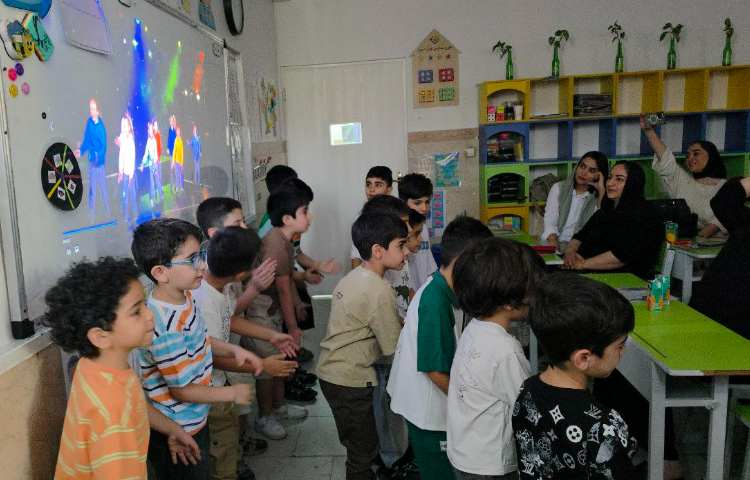 اختتامیه پایگاه تابستانی زبان 16