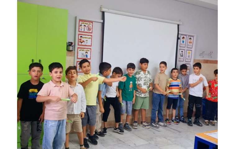 اختتامیه پایگاه تابستانی زبان 42