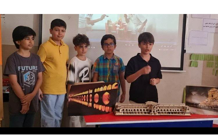 اختتامیه پایگاه تابستانی زبان 8