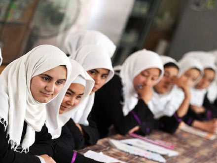 آموزش و پرورش آماده ارائه خدمات آموزشی برخط به دانش‌آموزان افغانستانی