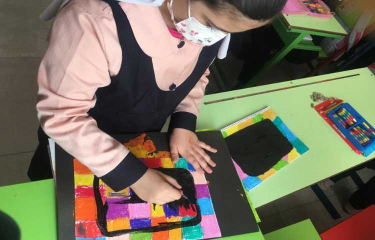 ادامه نقاشی سیاه کاری با پاستل 1