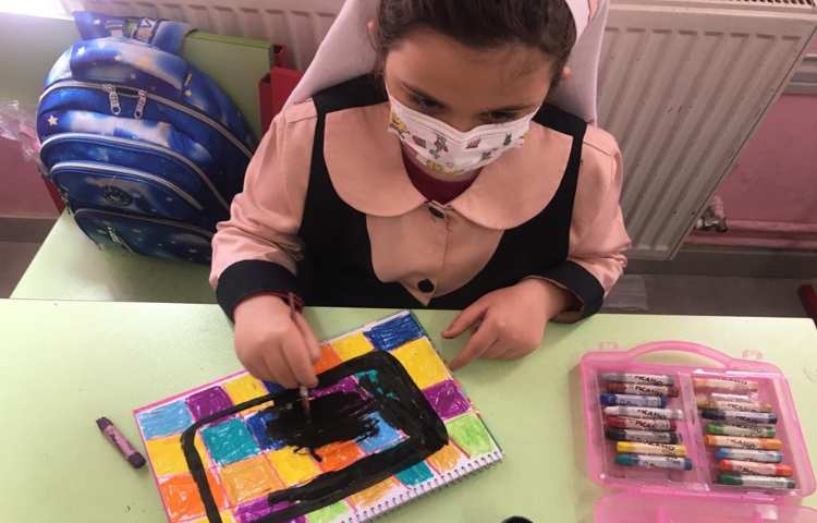 ادامه نقاشی سیاه کاری با پاستل 3