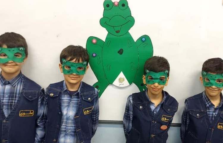 ارائه خلاق گروهی برای درس دهم علوم نحوه زندگی حیوانات پایه دوم دبستان 1