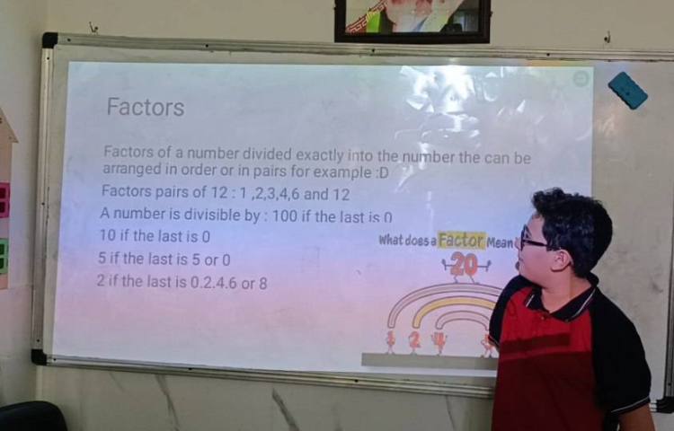 ارائه دانش‌آموزان در زنگ ریاضی به زبان انگلیسی 4
