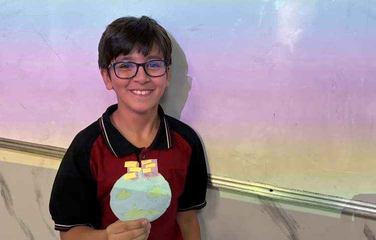 ارائه دانش‌آموزان در زنگ علوم به زبان انگلیسی 3