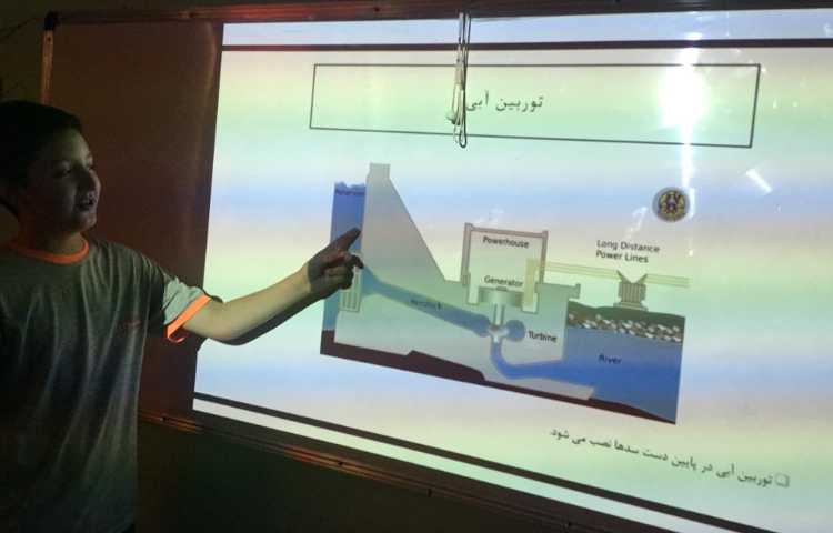 ارائه دانش آموزی با موضوع منابع انرژی در ایران و انرژی های نو 3