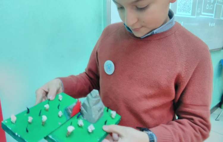 ارائه درس اجتماعی با موضوع طلای سیاه توسط دانش آموزان 2