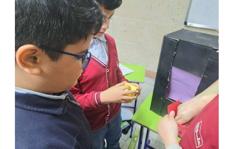 ارائه فصل سوم math 8