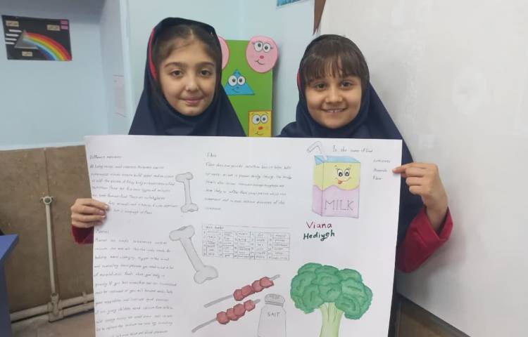 ارائه پوسترهای دانش آموزان 3