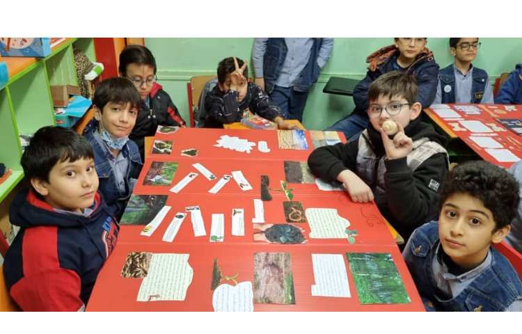 ارائه پوسترها در آخرین روز هفته ملی علوم 10