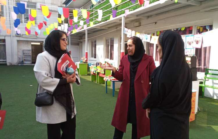 ارائه کارنامه و نمایشگاه دستاوردهای علمی ، فرهنگی و هنری دانش آموزان 4