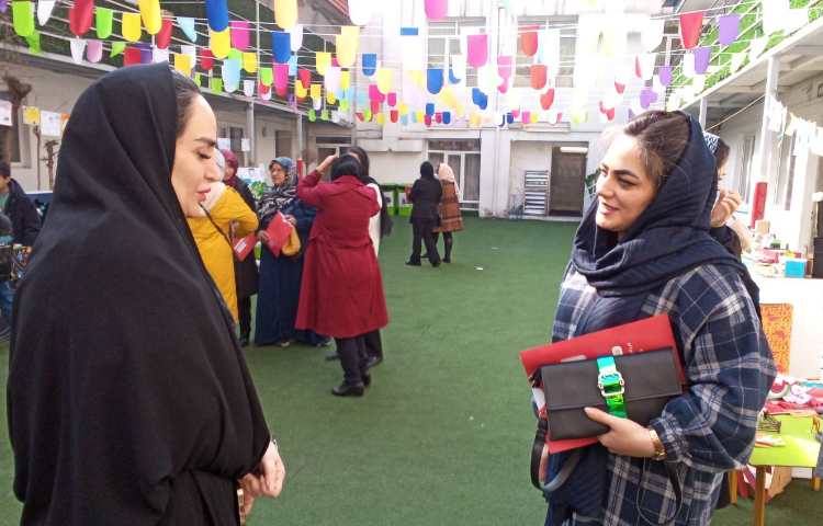 ارائه کارنامه و نمایشگاه دستاوردهای علمی ، فرهنگی و هنری دانش آموزان 5