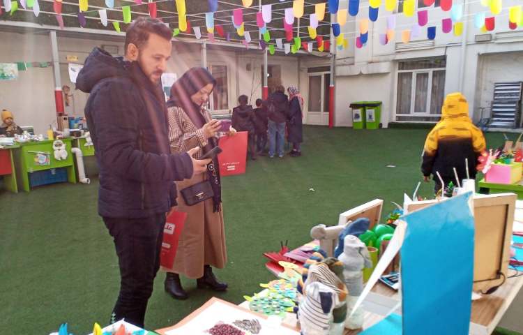 ارائه کارنامه و نمایشگاه دستاوردهای علمی ، فرهنگی و هنری دانش آموزان 23