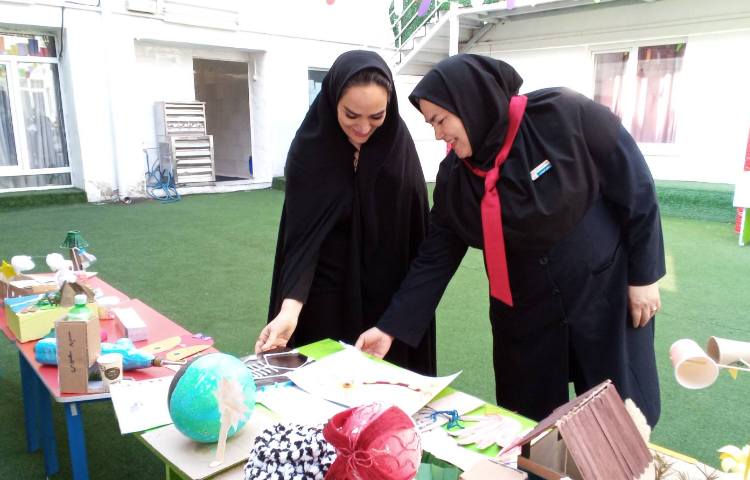 ارائه کارنامه و نمایشگاه دستاوردهای علمی ، فرهنگی و هنری دانش آموزان 27