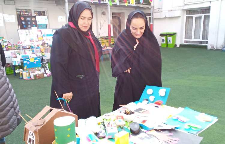 ارائه کارنامه و نمایشگاه دستاوردهای علمی ، فرهنگی و هنری دانش آموزان 28